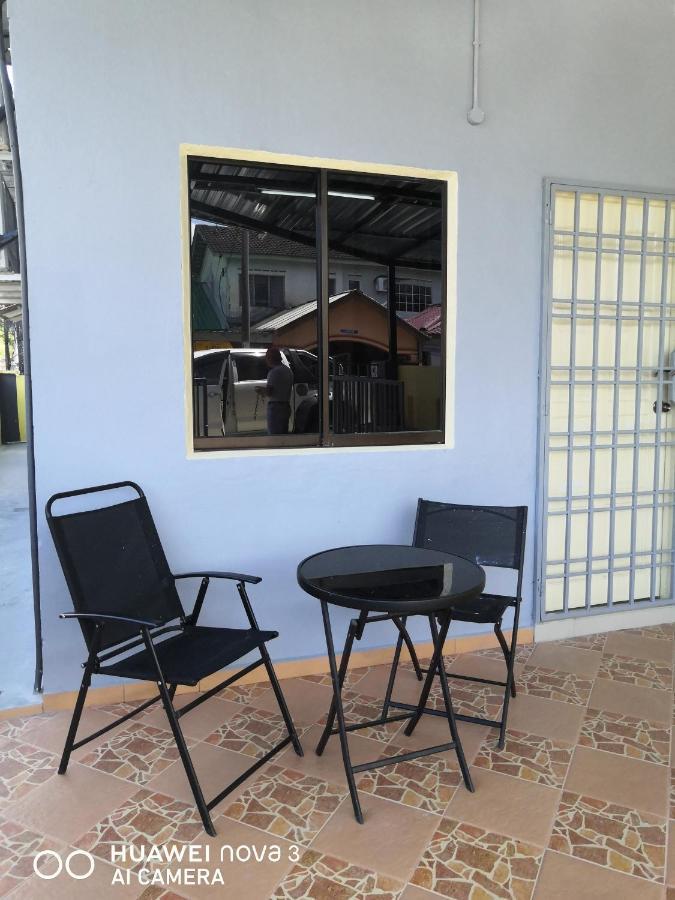 Abah 2 Room Homestay Pasir Gudang Exterior photo